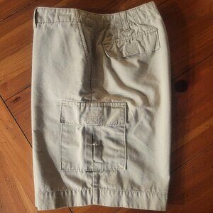 GAP Women's Light Khaki/Tan Mid-High Waisted Cotton Cargo Shorts - Size 12